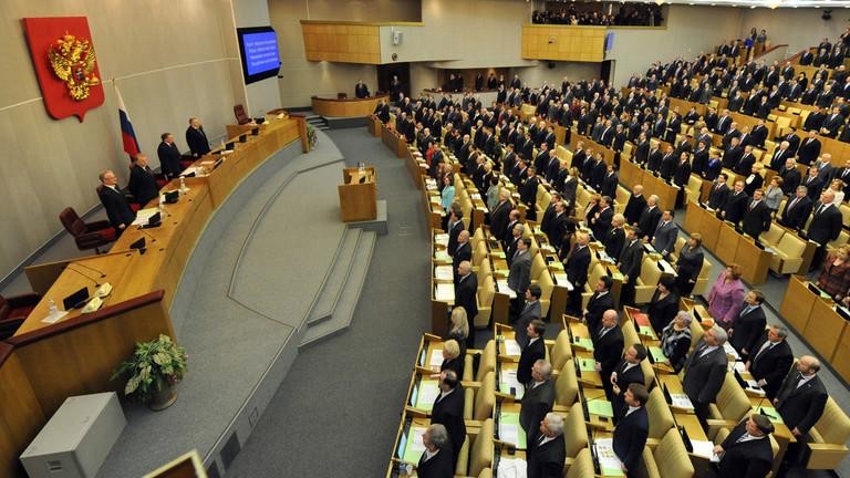 Quốc hội Nga nhất trí thông qua thỏa thuận với Donbass (Ảnh: RT)