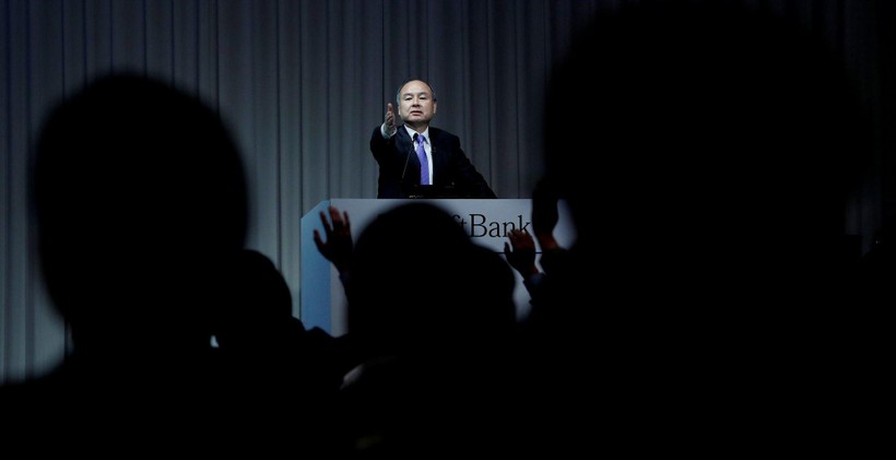 CEO của SoftBank Masayoshi Son tại một cuộc họp báo ở Tokyo, Nhật Bản (Ảnh: Reuters)