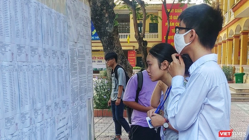 Thí sinh được làm quen với các thao tác điều chỉnh nguyện vọng đăng ký xét tuyển.