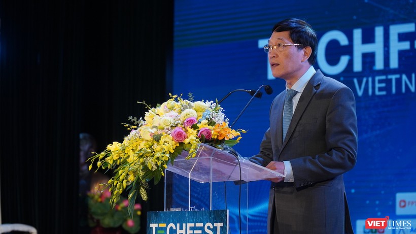 Thứ trưởng Bộ KH&CN Trần Văn Tùng phát biểu bế mạc Techfest năm 2020.