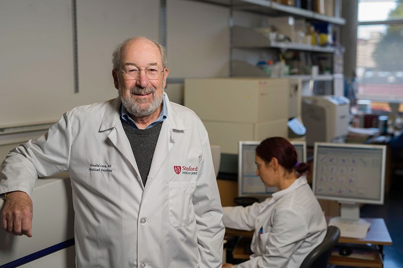Giáo sư Ronald Levy - cha đẻ của vaccine chống ung thư.