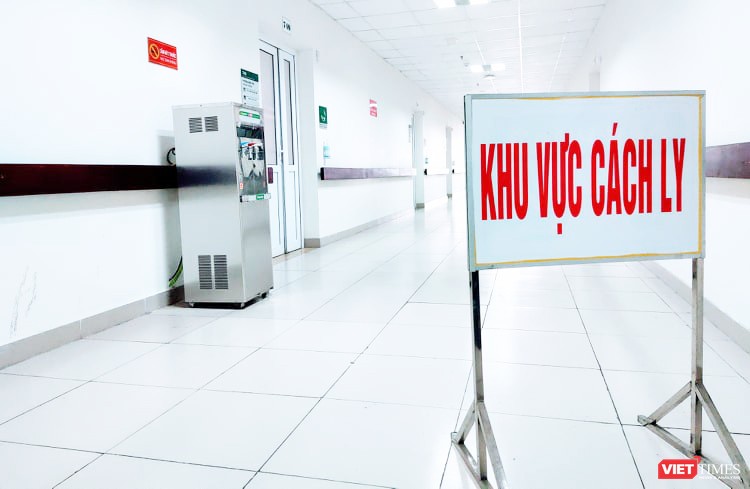 Khu vực cách ly tại Bệnh viện Bệnh Nhiệt đới Trung ương. Ảnh: Minh Thúy 