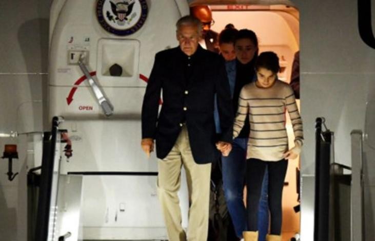 Ngày 16/7/2016, Phó Tổng thống Mỹ Joe Biden lên đường đến Australia củng cố đồng minh "tự do đi lại" ở Biển Đông. Ảnh: BBC Anh.