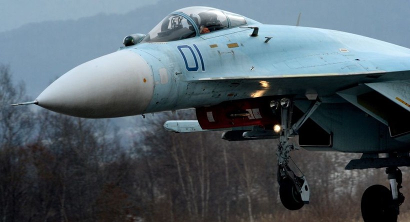  Mỹ vẫn sợ máy bay chiến đấu Su-27 của Nga?