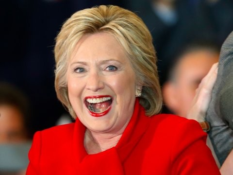 Reuters: Bà Hillary Clinton có 95 % cơ hội đánh bại Donald Trump.