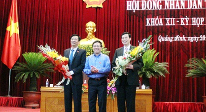 Phó Thủ tướng Phạm Bình Minh chúc mừng hai đồng chí Nguyễn Văn Đọc, Nguyễn Đức Long giữ cương vị mới
