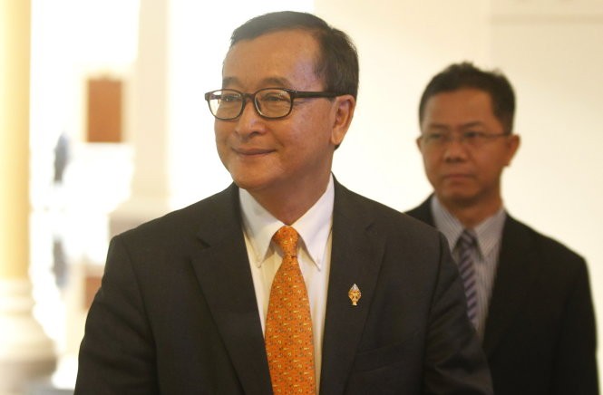 Thủ lĩnh đối lập Campuchia Sam Rainsy - Ảnh: Reuters