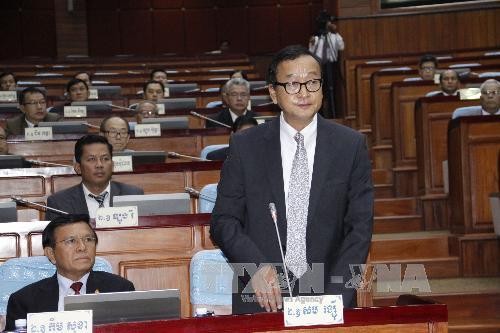 Chủ tịch CNRP Sam Rainsy phát biểu tại phiên họp Quốc hội khóa 5. Ảnh: Xuân Khu - P/v TTXVN tại Campuchia.