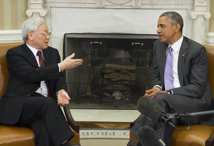 Tổng Bí thư Nguyễn Phú Trọng hội đàm cùng Tổng thống Hoa Kỳ Barack Obama tại Phòng Bầu dục ở Nhà Trắng, thủ đô Washington ngày 7.7.2015 - Ảnh: AFP