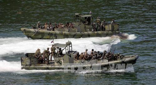 Binh sĩ Philippines và Mỹ trong một cuộc tập trận chung. Ảnh: Reuters/TTXVN