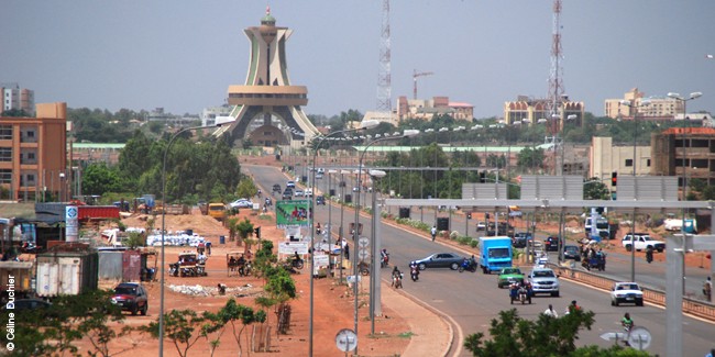 Video đấu súng, bắt giữ con tin tại khách sạn ở thủ đô Burkina Faso 