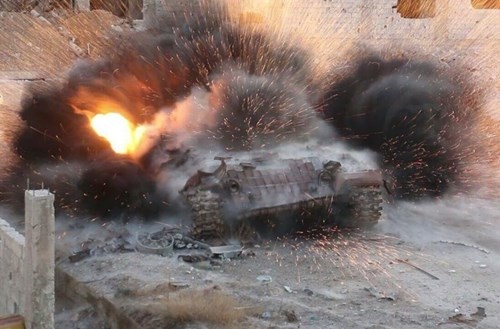 Video xe tăng T-72AV nổ tung khi bị trúng đạn