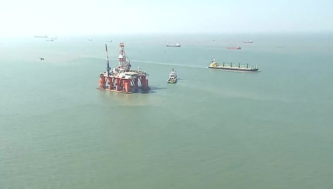 Dàn khoan dầu khí của tập đoàn Rosneft trên thềm lục địa Nam Côn Sơn của Việt Nam - Ảnh: Clip đài Nước Nga 24