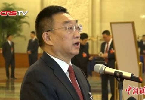 Ông Trần Lôi, Bộ trưởng Bộ Thủy lợi Trung Quốc trả lời báo giới về việc xả nước dòng Mê Kông. Nguồn: China News.