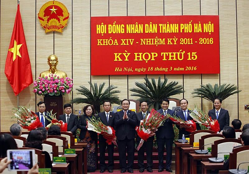 Lãnh đạo TP Hà Nội chúc mừng 3 tân Phó chủ tịch UBND TP