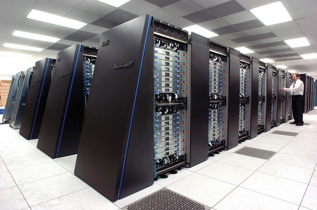 Hệ thống siêu máy tính của IBM.