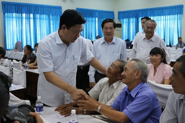 Bí thư Thành ủy TP.HCM Đinh La Thăng tiếp xúc cử tri huyện Hóc Môn chiều 17/5.