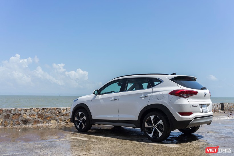 Hyundai Tucson 2017 có xứng "đồng tiền bát gạo"? ảnh 2 Hyundai Tucson 2017 có xứng "đồng tiền bát gạo"? ảnh 2