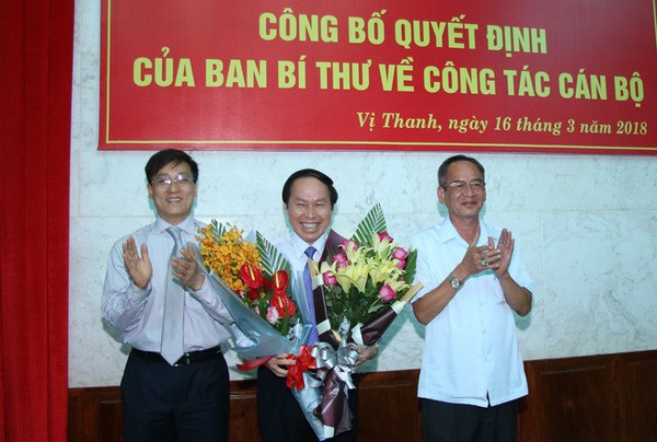 Ông Lê Tiến Châu tại lễ công bố quyết định của Ban bí thư điều động ông làm Phó Bí thư tỉnh ủy Hậu Giang. Ảnh: haugiang.gov.vn