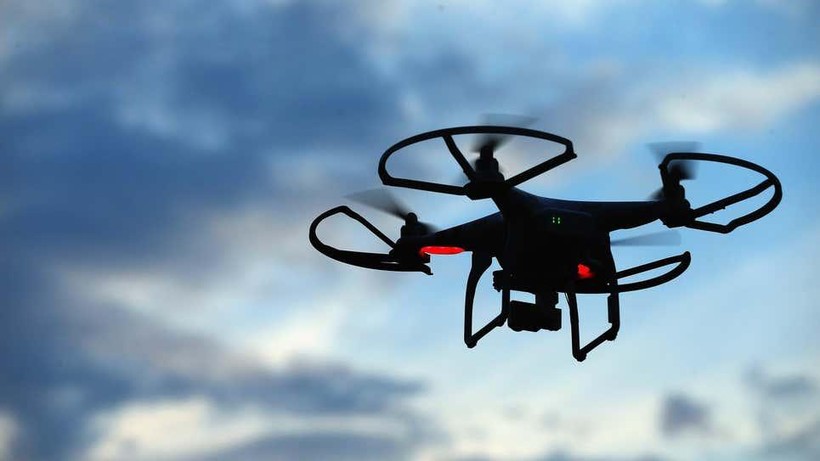 Sự việc drone tự ý tấn công con người (Ảnh: Gizmodo)