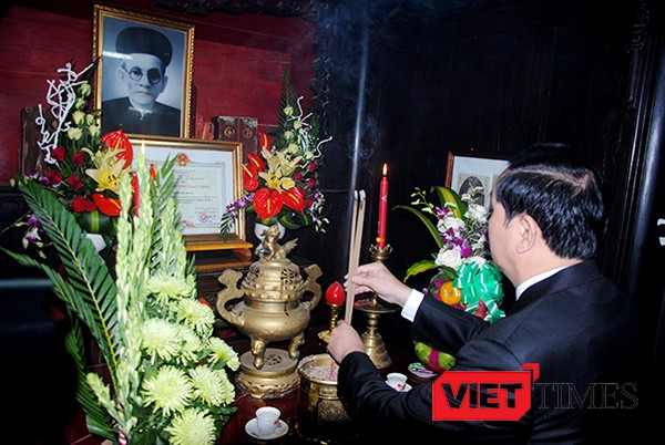 Sáng 1/10, tại TP Tam Kỳ (Quảng Nam), Bộ ngành Trung ương và tỉnh Quảng Nam đã tổ chức long trọng Lễ kỷ niệm 140 năm ngày sinh Quyền Chủ tịch nước Huỳnh Thúc Kháng (1/10/1876 - 1/10/2016).