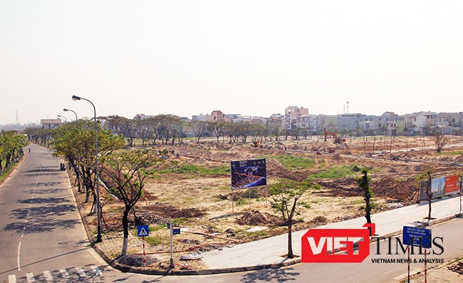 Nhằm ngăn chặn tình trạng trục lợi, gây thiệt hại cho người dân, UBND TP Đà Nẵng vừa công bố công khai danh sách 18 dự án đất nền đã thực hiện nghĩa vụ chuyển quyền sử dụng đất