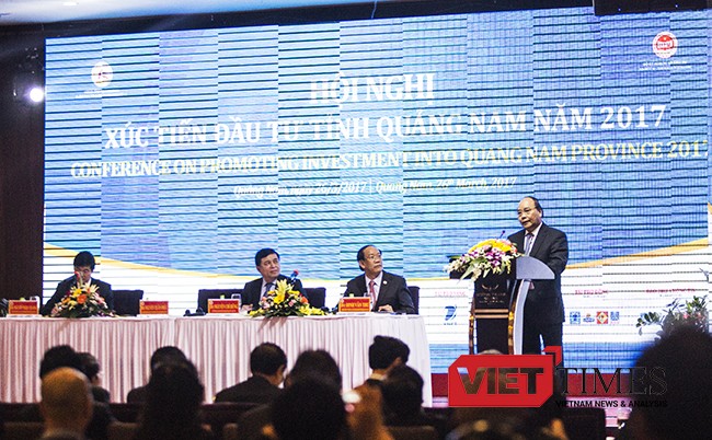 Thủ tướng Chính phủ Nguyễn Xuân Phúc phát biểu tại Hội nghị Xúc tiến đầu tư Quảng Nam 2017 diễn ra tại TP Tam Kỳ sáng 26/3.