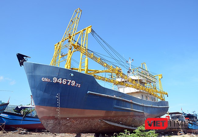 Chiều 30/8, TAND TP Tam Kỳ (Quảng Nam) đã tuyên án buộc Công ty cổ phần Đóng tàu Bảo Duy bồi thường cho ngư dân Trần Văn Liên 2,8 tỷ đồng vì những thiệt hại gây ra đối với tàu cá vỏ thép QNa 94679.