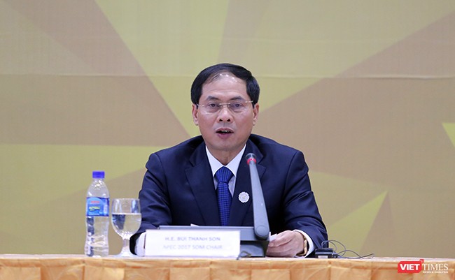 Tại cuộc họp báo thông báo về các vấn đề liên quan diễn ra chiều 7/1, Thứ trưởng thường trực Bộ Ngoại giao Bùi Thanh Sơn đã chia sẻ thông tin về chuyến thăm của Tổng thống Mỹ tại Đà Nẵng nhân sự kiện APEC