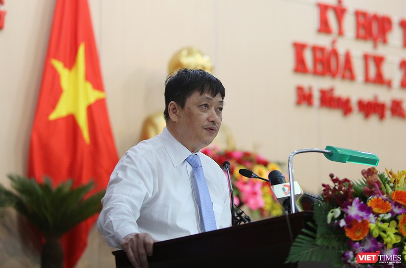 Ông Đặng Việt Dũng-Trưởng Ban Tuyên giáo Thành ủy Đà Nẵng vừa được giới thiệu quay trở lại vị trí Phó Chủ tịch UBND TP sau khi được điều động giữ chức trưởng Ban Tuyên giáo Thành ủy vào tháng 3/2017.