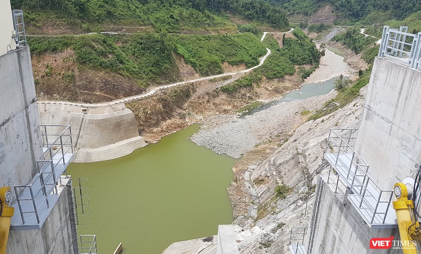 Để hạn chế tình trạng nhiễm mặn và thiếu nước tại khu vực hạ du sông Vu Gia, Đà Nẵng đề nghị Quảng Nam đắp đập trả dòng về Cầu Đỏ