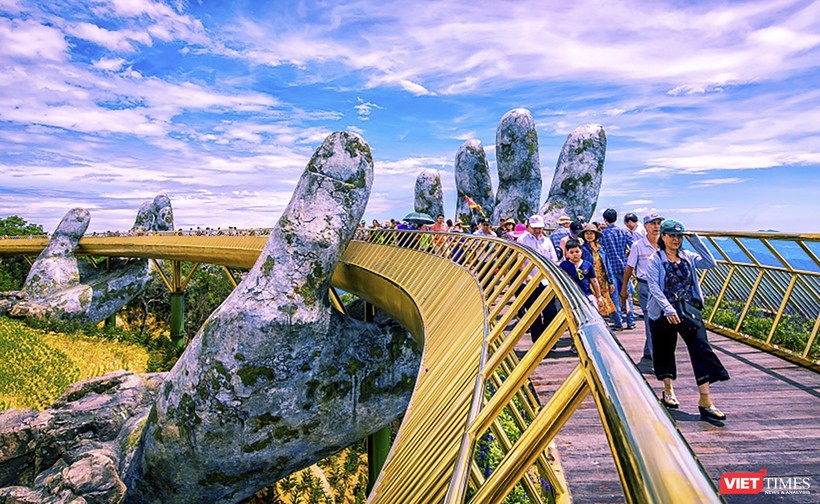 Theo thống kê của Sở Du lịch Đà Nẵng, lũy kế 10 tháng đầu năm 2018, tổng lượt khách tham quan, du lịch đến Đà Nẵng ước đạt hơn 6,83 triệu lượt, tăng 21,5 % so với cùng kỳ 2017.