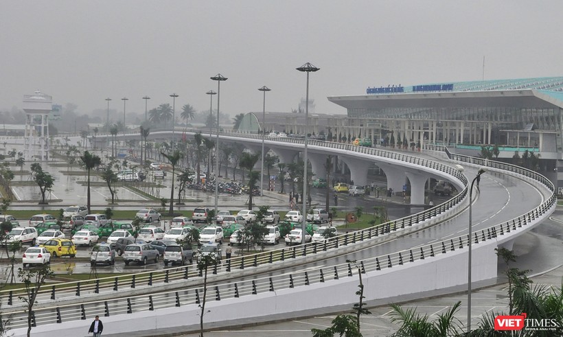 Theo Sở GTVT TP Đà Nẵng, vụ tài xế taxi tại Sân bay Đà Nẵng đình công vào sáng ngày 4/11 là tự phát và chỉ diễn ra trong 30 phút.