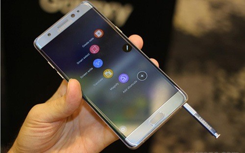 Liên tiếp điện thoại Samsung Galaxy Note 7 bị bốc cháy thời gian qua.