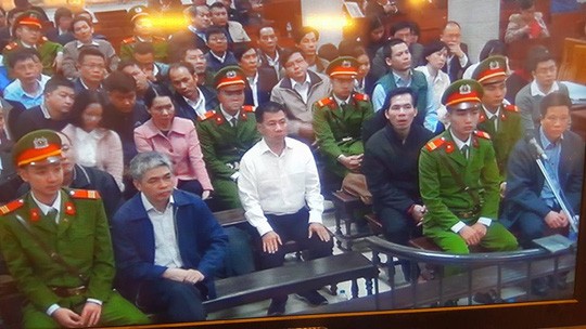 Phiên tòa xét xử sơ thẩm Hà Văn Thắm cùng các đồng phạm gây thất thoát nghìn tỷ xảy ra tại Ngân hàng TMCP Đại Dương.