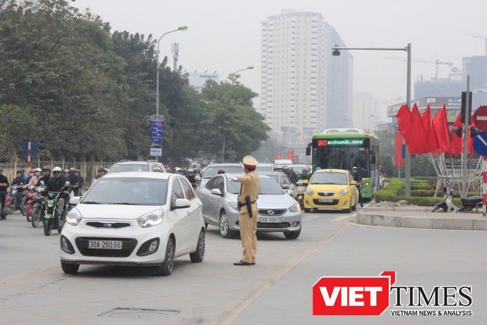 Cuộc thi Ý tưởng chống ùn tắc giao thông Hà Nội đã không tìm ra giải Nhất - Ảnh: Q.V