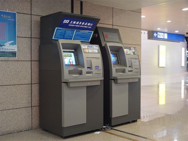 ATM được thiết kế và hoạt động như thế nào?