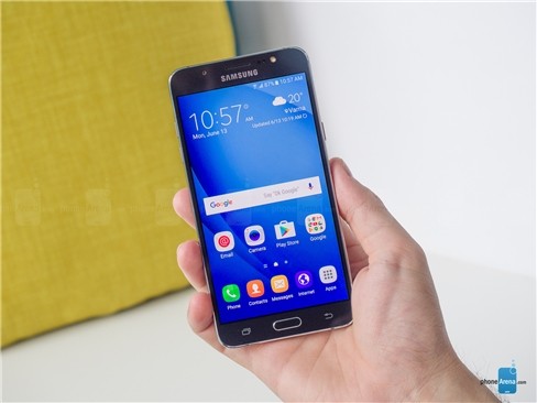 Samsung âm thầm phát triển Galaxy J7 2017
