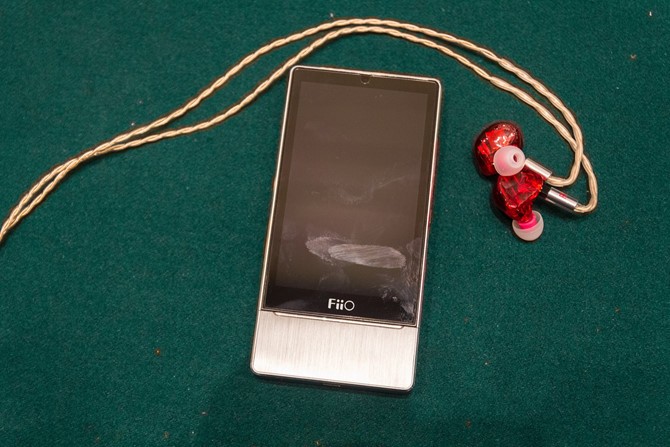 Trên tay máy nghe nhạc Fiio X7 giá 13,5 triệu