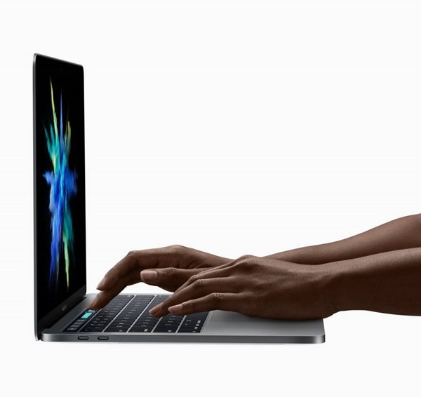 Tin đồn MacBook Pro 15 inch hỗ trợ RAM 32GB