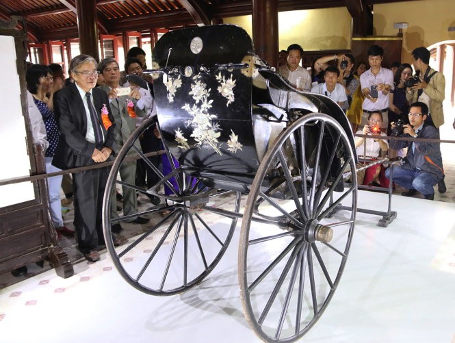Nhiều nhà chuyên môn cho rằng thiếu các chỉ dấu hoàng gia trên xe kéo được cho là của vua Thành Thái tặng mẹ - Ảnh: Thái Lộc