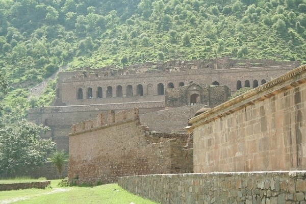 Lâu đài ma ám Bhangarh thuộc Alwar bang Rajasthan (Ấn Độ). 