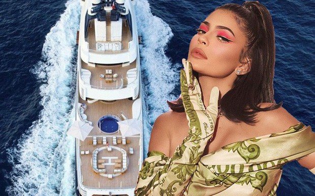 Kylie tổ chức sinh nhật trên du thuyền trị giá 250 triệu USD. Ảnh: Elle