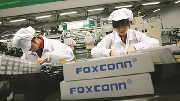 Foxconn đang mở rộng sản xuất sang Việt Nam. Ảnh: Reuters