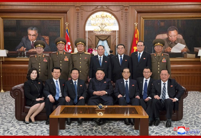 Ban lãnh đạo mới của Hội đồng Nhà nước Triều Tiên mới được bầu tại kỳ họp thứ nhất Hội nghị nhân dân tối cao khóa 14.