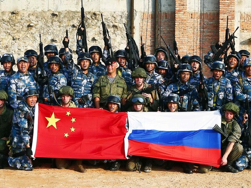 Sự hợp tác quân sự giữa Trung Quốc và Nga ngày càng chặt chẽ với các cuộc tập trận chung trên đất liền, trên biển và tuần tra chung trên không 