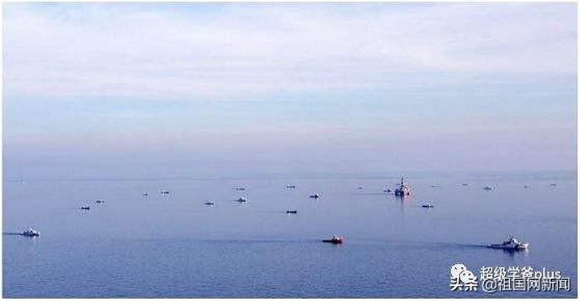 Các tàu công vụ Việt Nam và Trung Quốc trên vùng biển gần Tư Chính. (Ảnh: Sohu)
