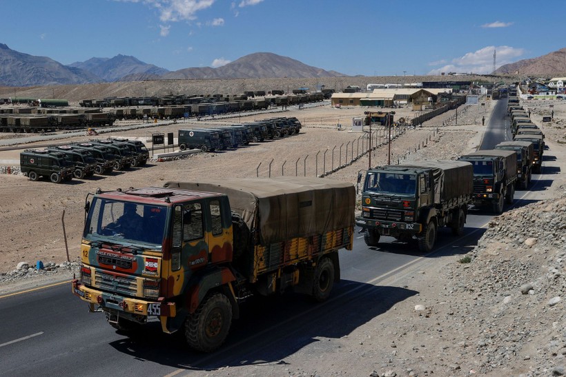 Một khu kho hậu cần của quân đội Ấn Độ ở gần vùng biên giới tranh chấp Ladakh (Ảnh: Reuters).