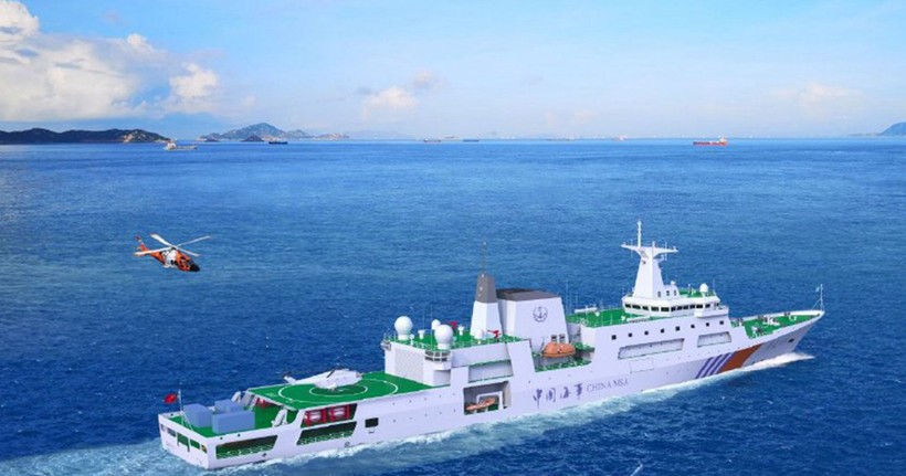 "Haixun 09". con tàu tuần tra biển cỡ vạn tấn vừa được hạ thủy sẽ được tăng cường xuống Biển Đông (Ảnh: Weibo).