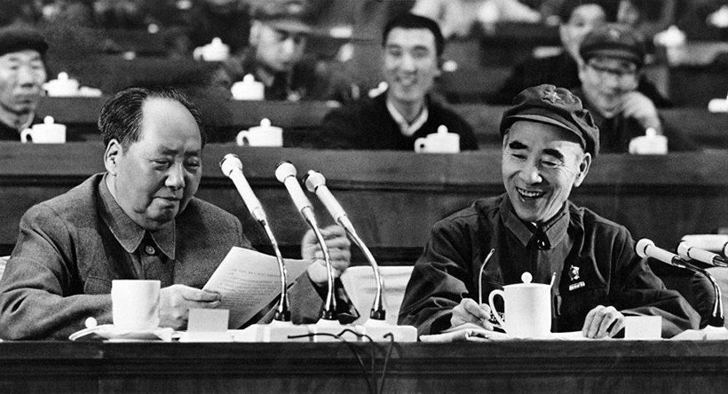 Tại Đại hội IX, Lâm Bưu được đưa vào Điều lệ Đảng Cộng sản Trung Quốc là "người kế thừa" Mao Trạch Đông (Ảnh: VCG).